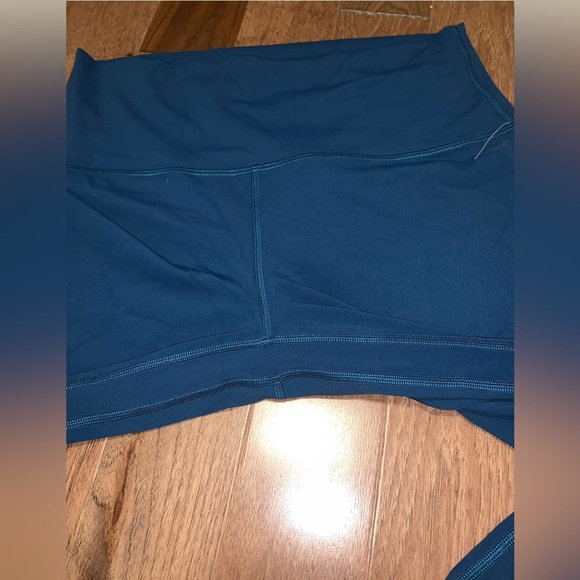 NWOT- Lululemon Align Leggings- Size 10 - Picture 3 of 8